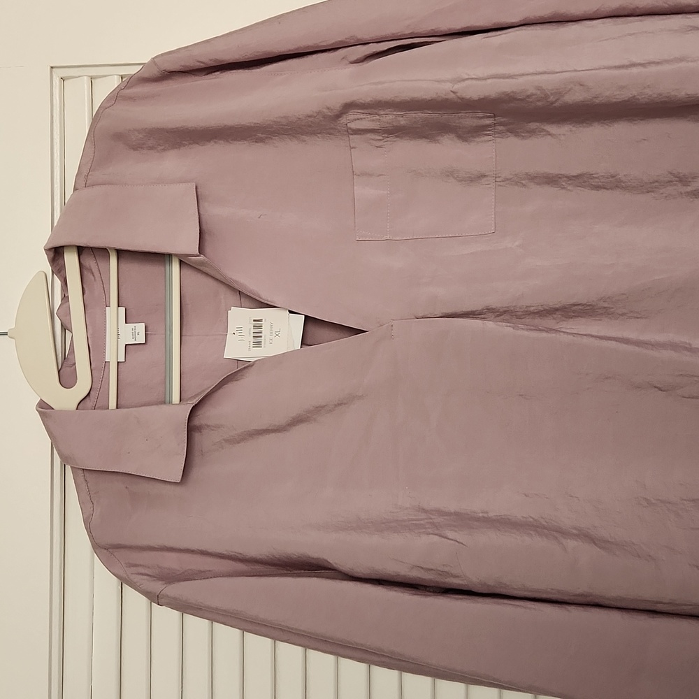 J Jill XL top  lightweight silky feel color is icy lavender